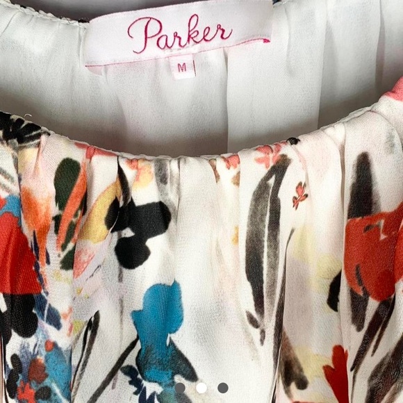 PARKER COLD SHOULDER BLOUSE
Excellent Condition
Size Medium - Picture 2 of 3